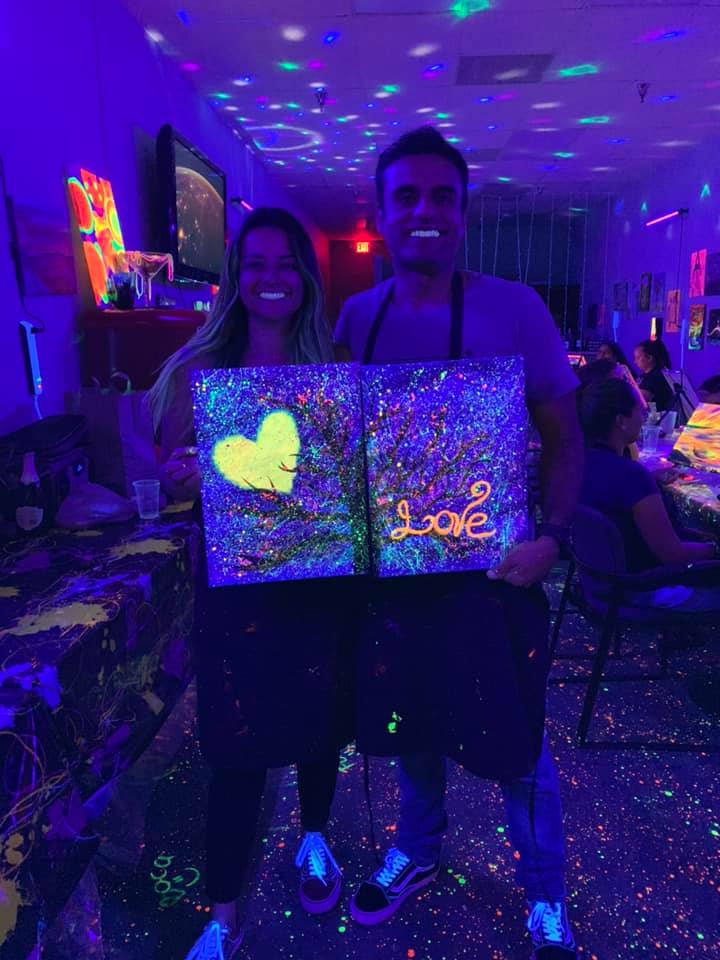 9/30 6 pm Sip, Paint & Glow ArtVilla Studio in Boca Raton